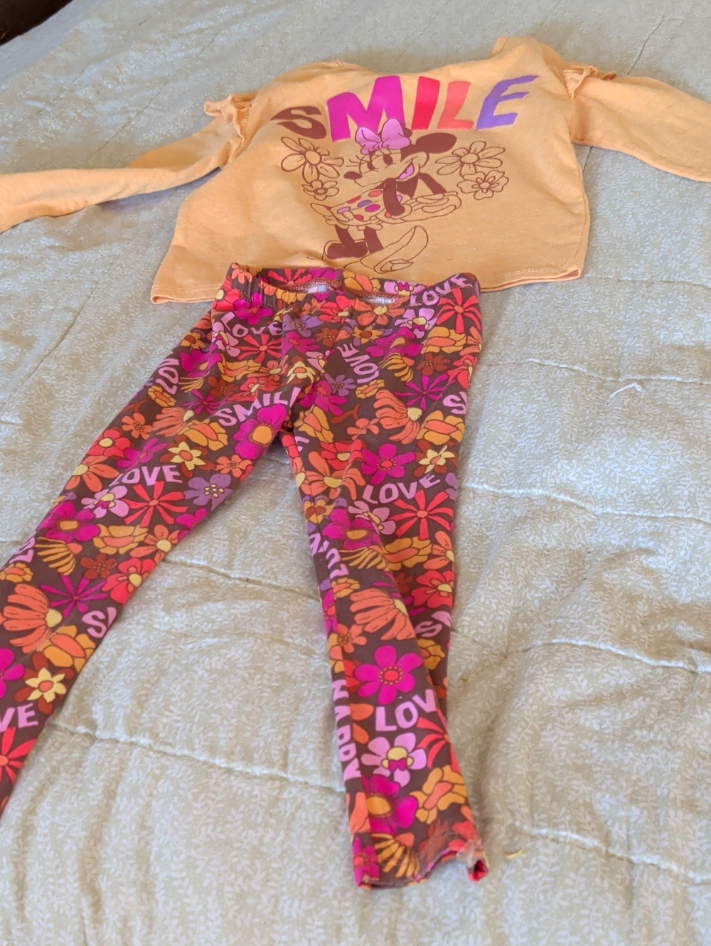 Disney Peach Minnie 'Smile' Top with Floral 'Love' Leggings